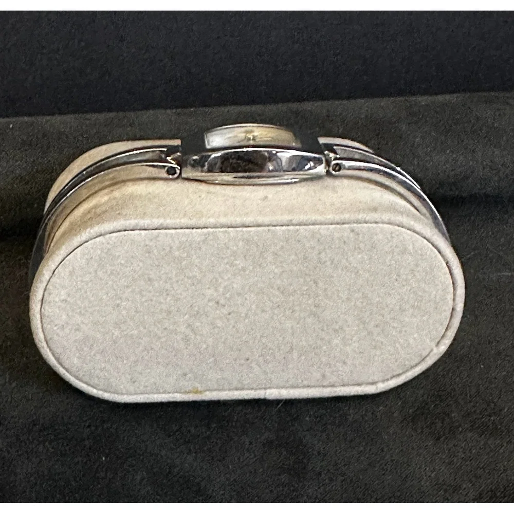 Fossil F2 Watch Womens OS Silver Tone Stainless Steel ES-9645 Bangle Bracelet‎
